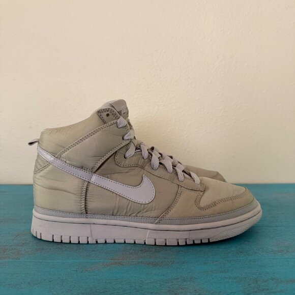 Nike Dunk High Top Premium Quilted Metallic Silver Gray Sneakers Sz 40/10 - Picture 1 of 9